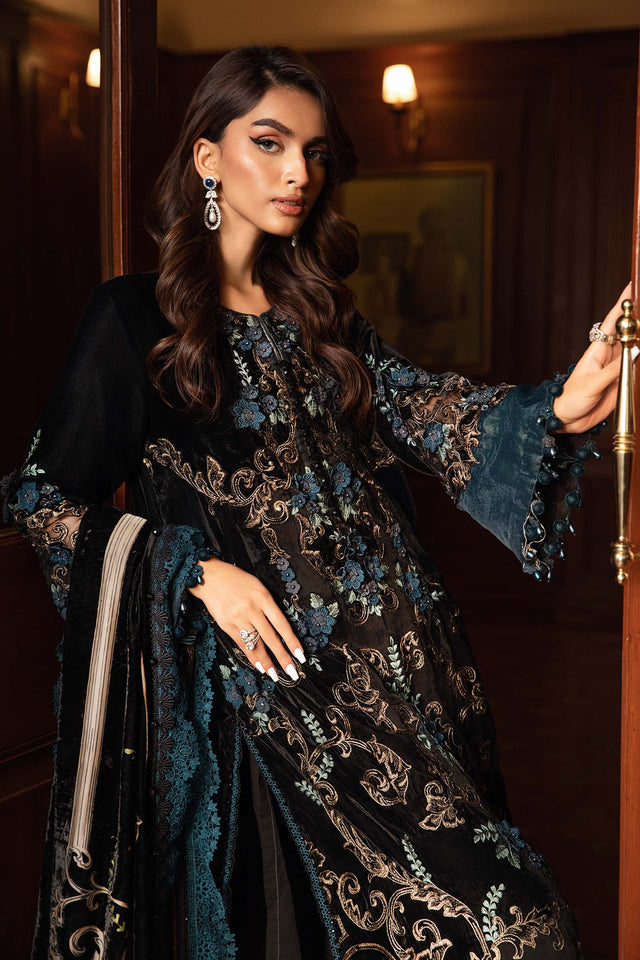 Miraal 7003 Embroidered Velvet Dress with Plachi Velvet Shawl