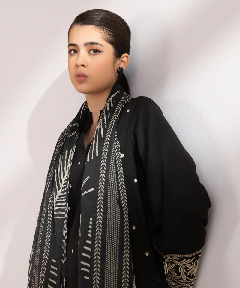 3PC LAWN EMBROIDERED SHIRT WITH DIGITAL PRINTED JACQUARD DUPATTA - 5027