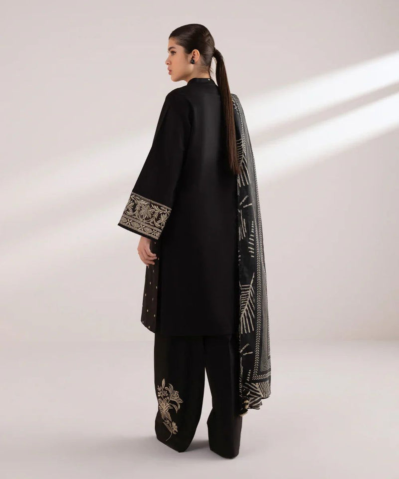 3PC LAWN EMBROIDERED SHIRT WITH DIGITAL PRINTED JACQUARD DUPATTA - 5027